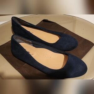 Annie comfort navy flats